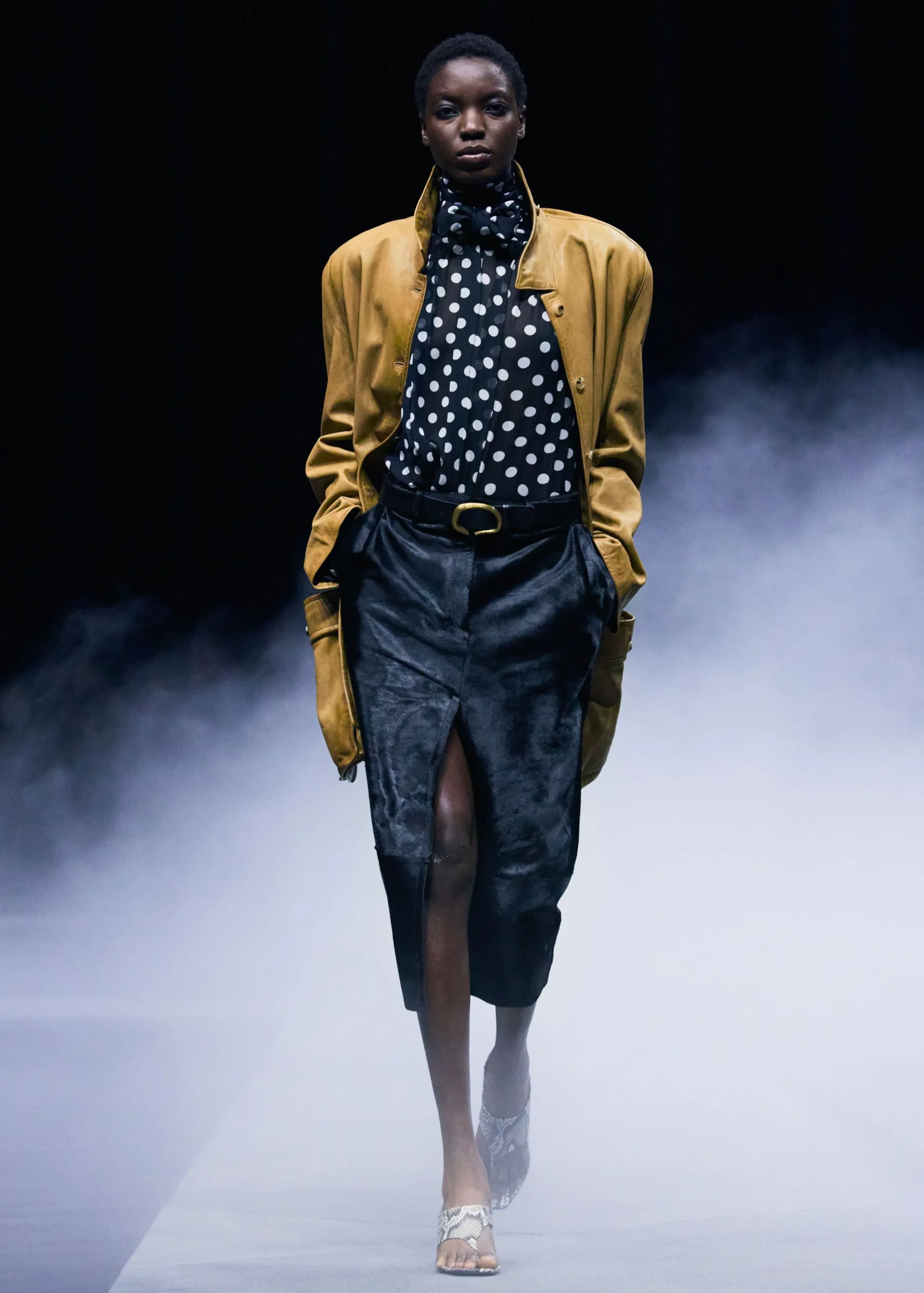 Harmon Coat in|Khaite Outlet
