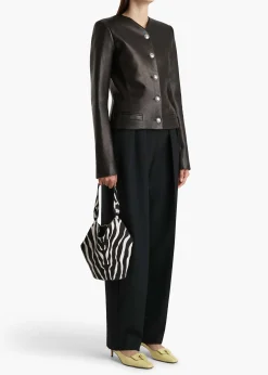Jude Pant in|Khaite Online