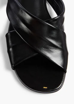 Liria Flat Sandal in|Khaite Outlet