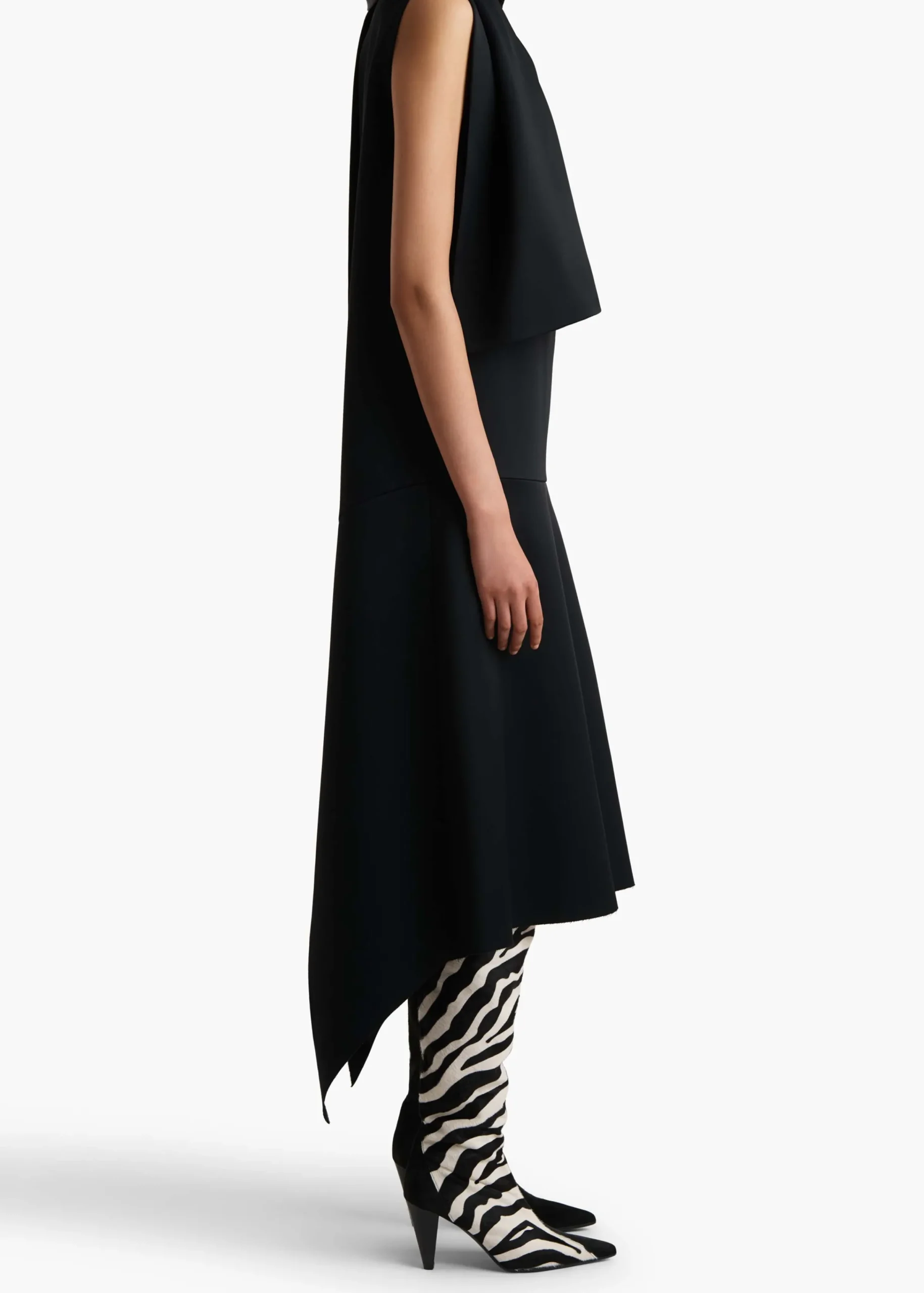Loell Dress in|Khaite Outlet