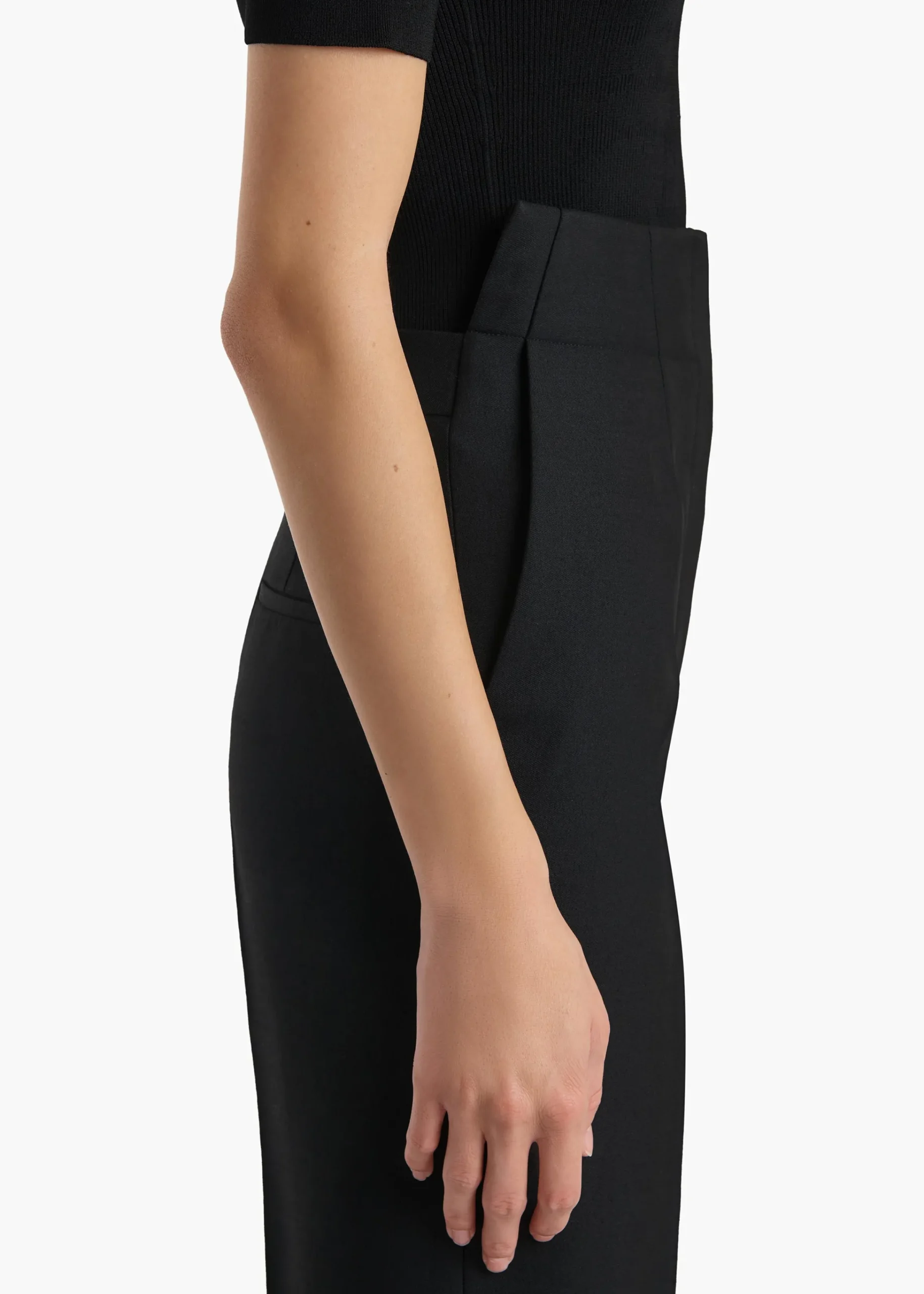 Raelle Short in|Khaite New