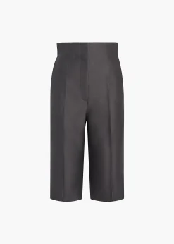 Raelle Short in|Khaite